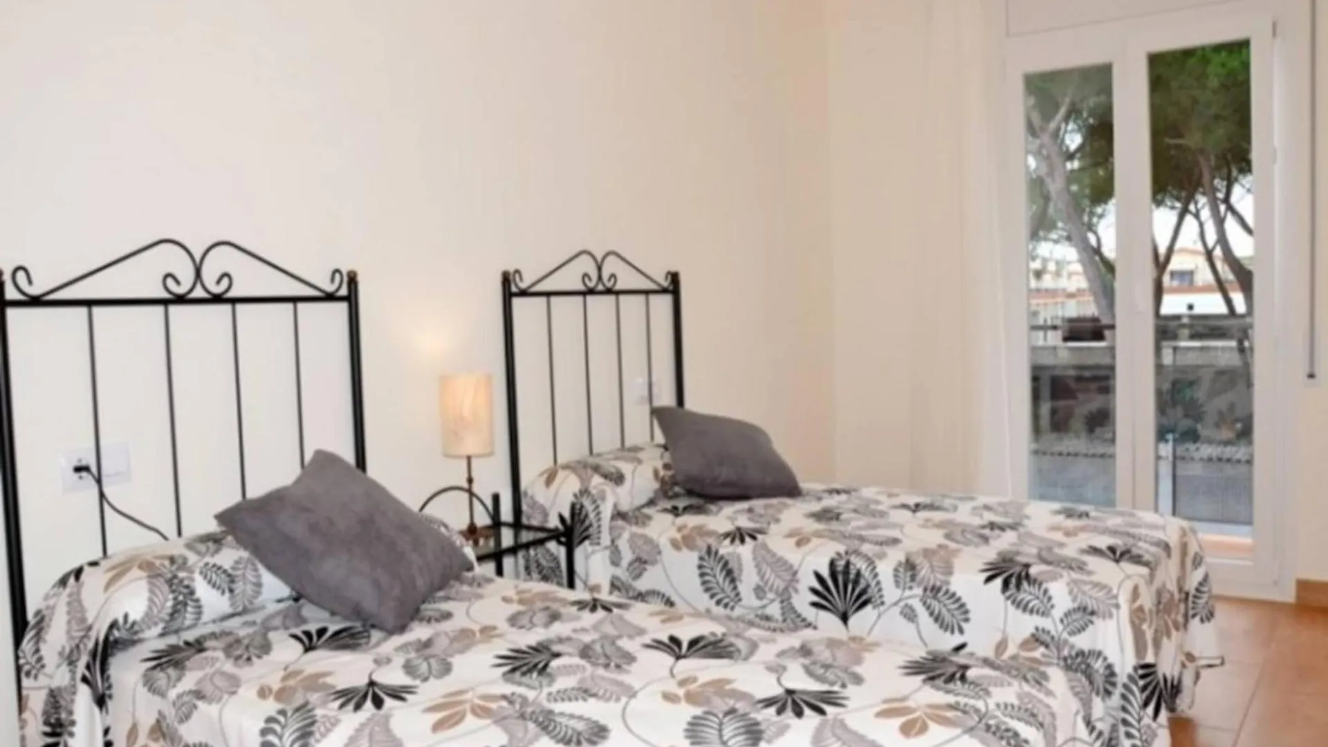 הוילה L' Escala House Miquel Angel 4D 0*,